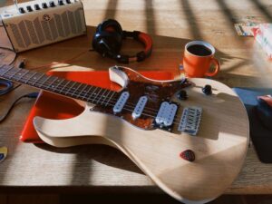 【中年ギター】新しい趣味にはギターをオススメ！